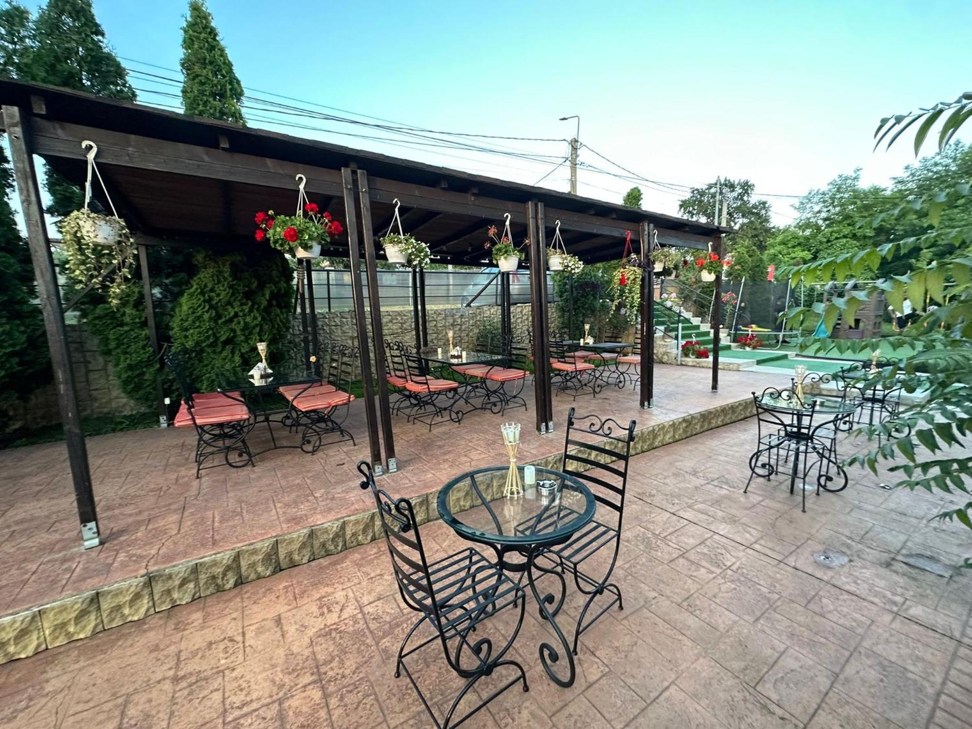 Shamrock Inn Яш Екстериор снимка