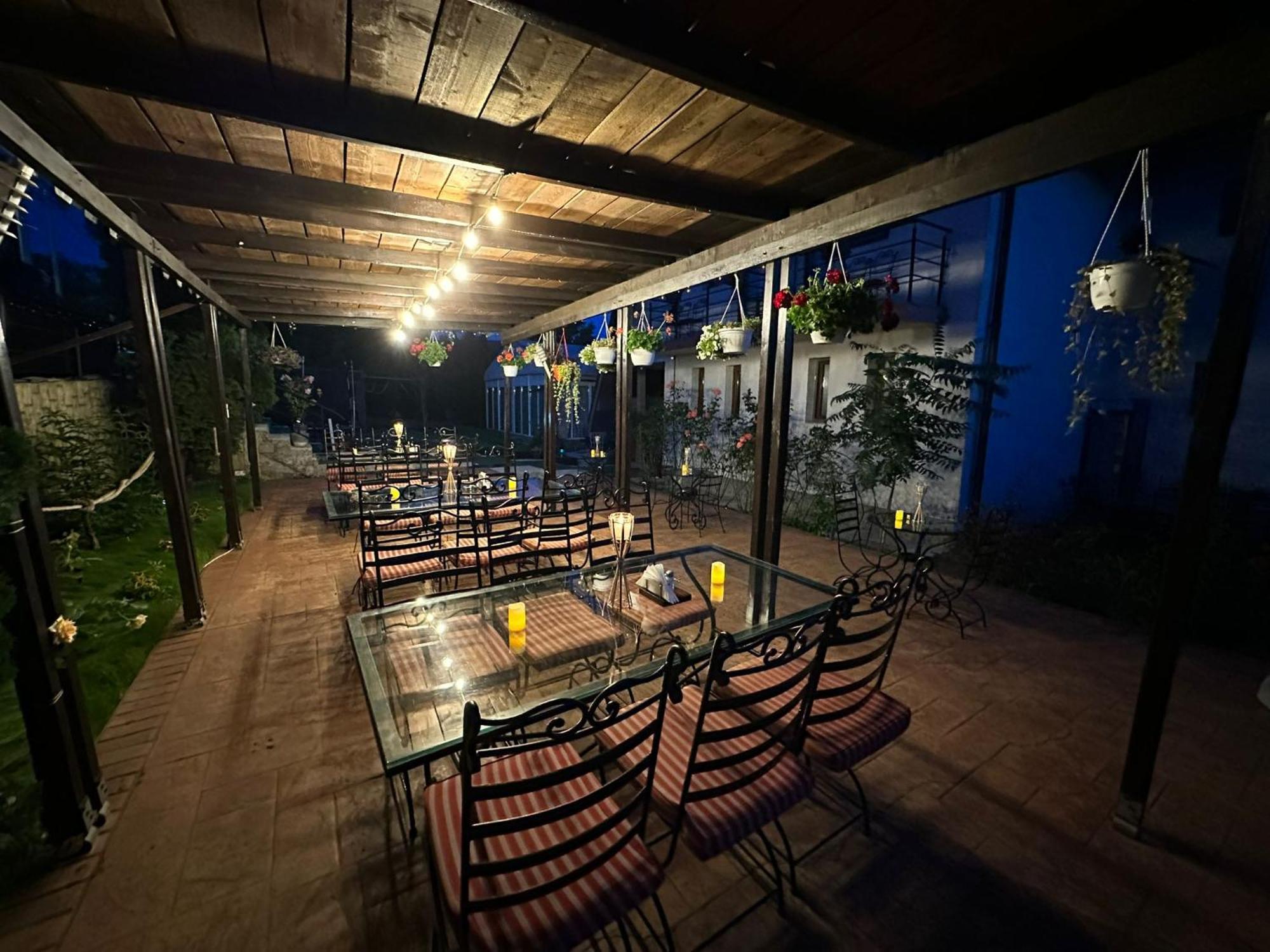 Shamrock Inn Яш Екстериор снимка