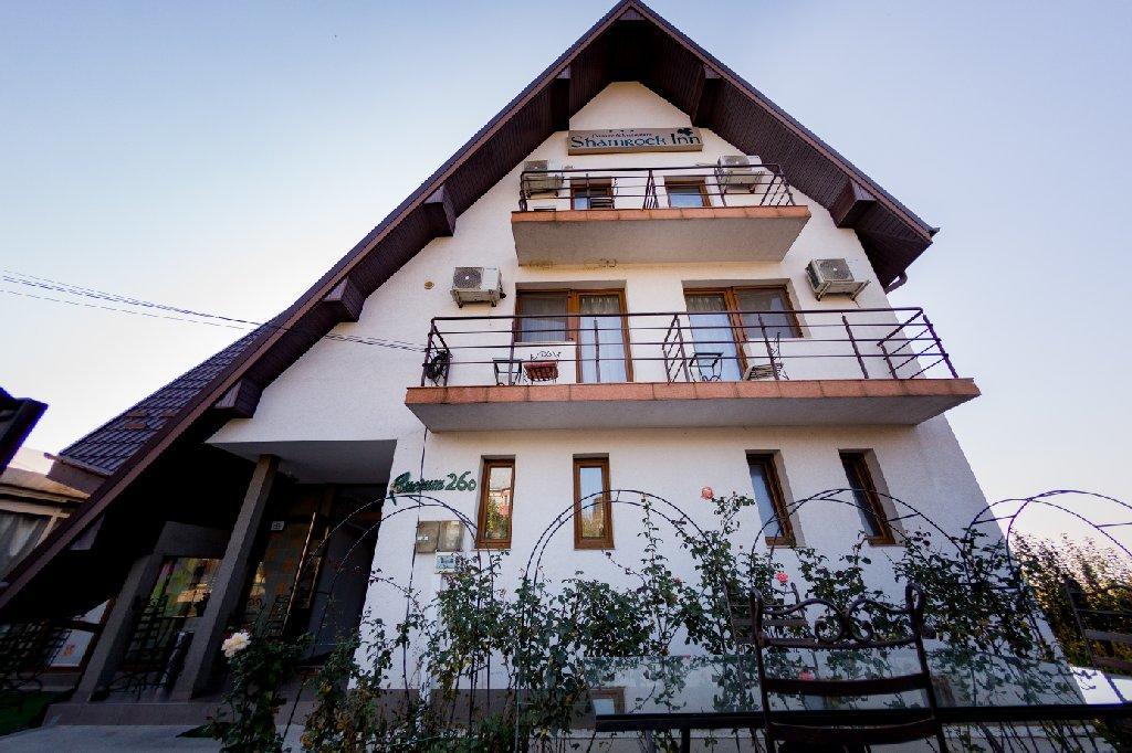 Shamrock Inn Яш Екстериор снимка